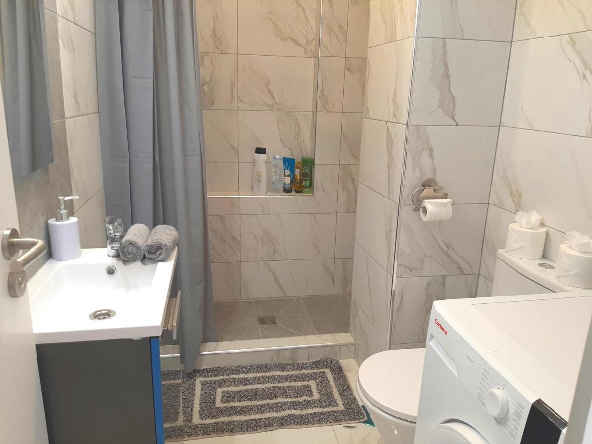 Centrally Located Apartment Close To The Ocean. Arona  Dış mekan fotoğraf